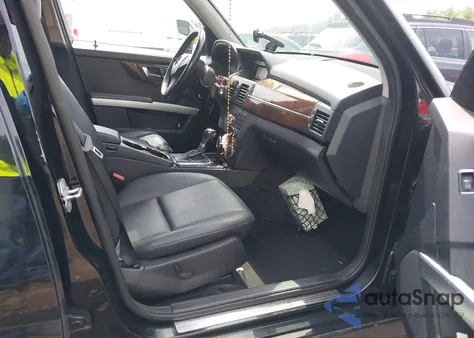 2011 Mercedes-Benz Glk 350 4Matic z USA, uszkodzony, nr VIN WDCGG8HB4BF537687